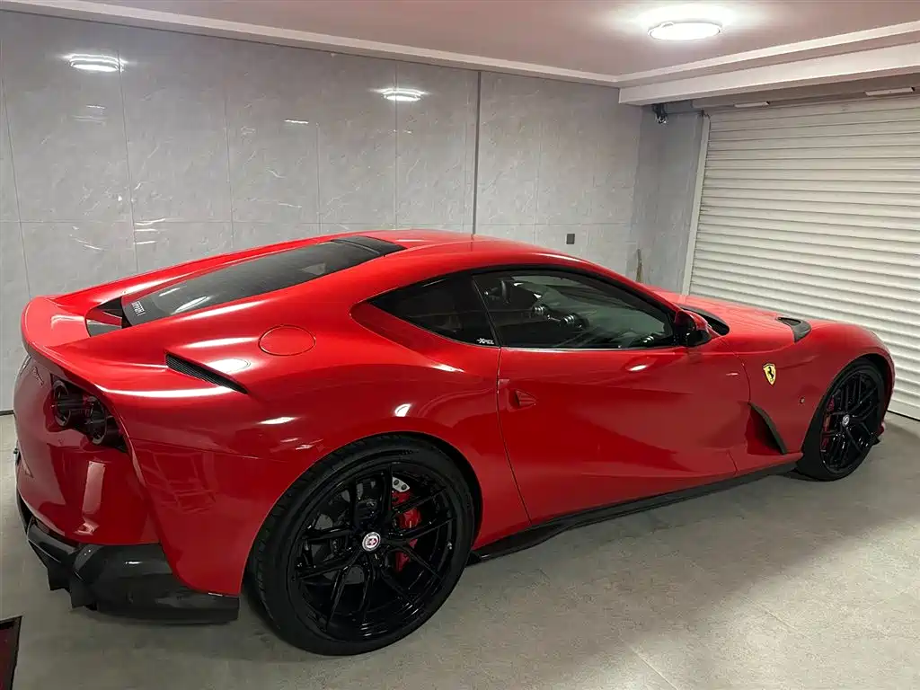 Ferrari 812 2017 6.5L Superfast