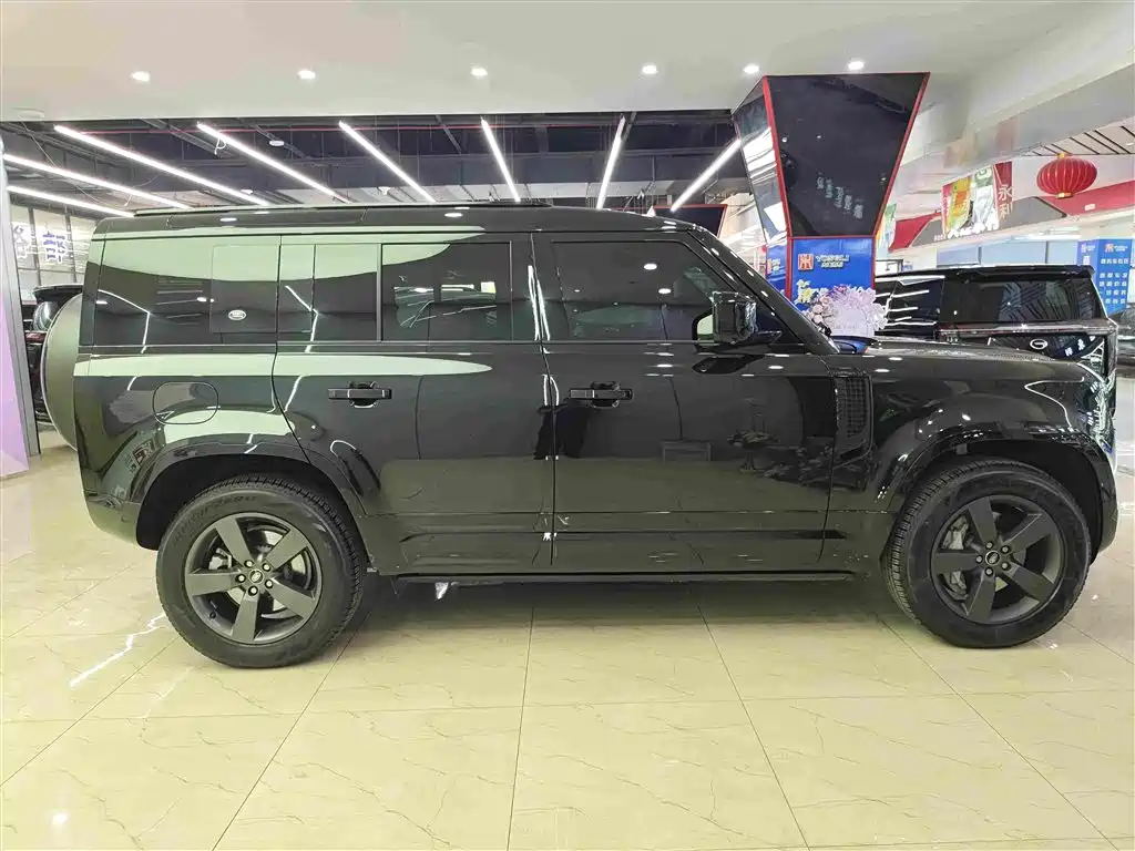 Land Rover Defender — миниатюра 17
