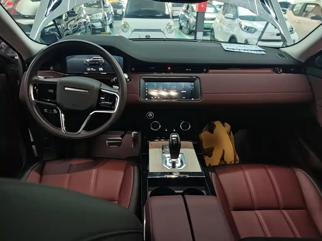 Land Rover Evoque PHEV — миниатюра 10