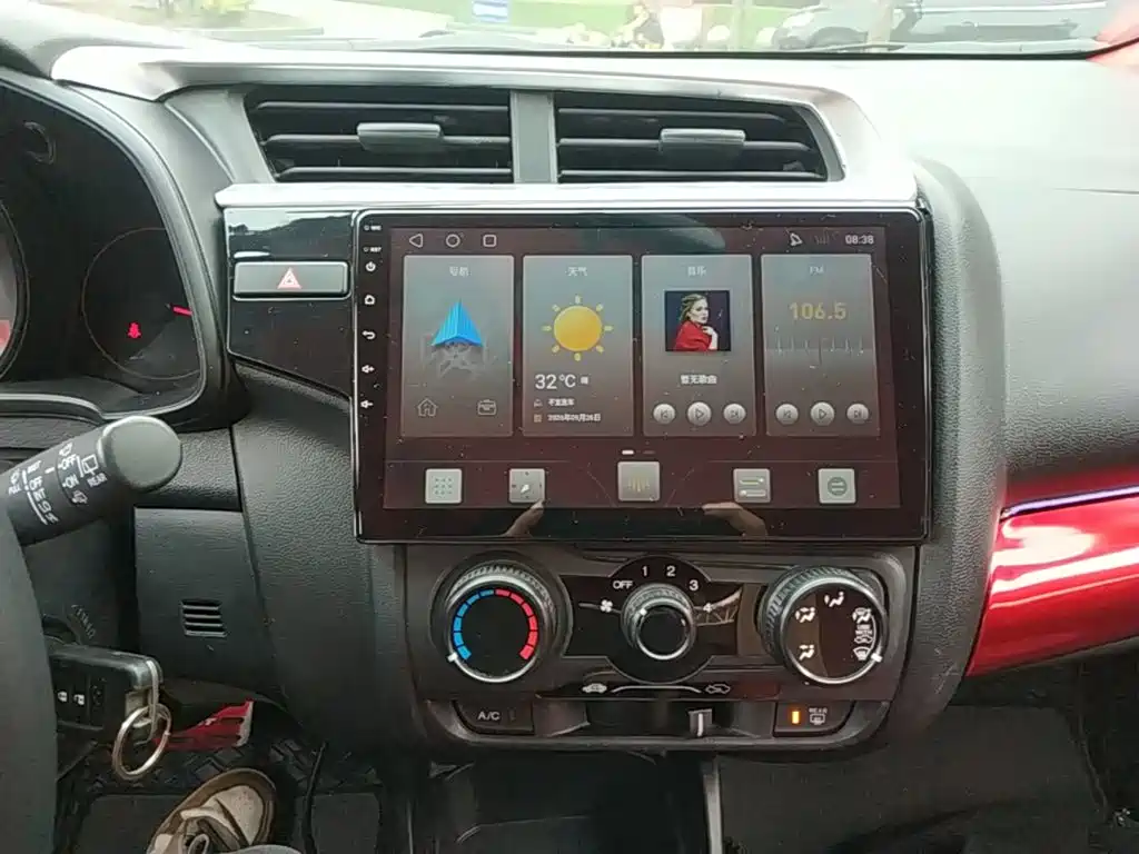 Honda Fit — миниатюра 13