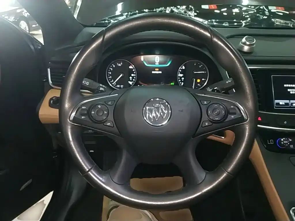Buick LaCrosse — миниатюра 11