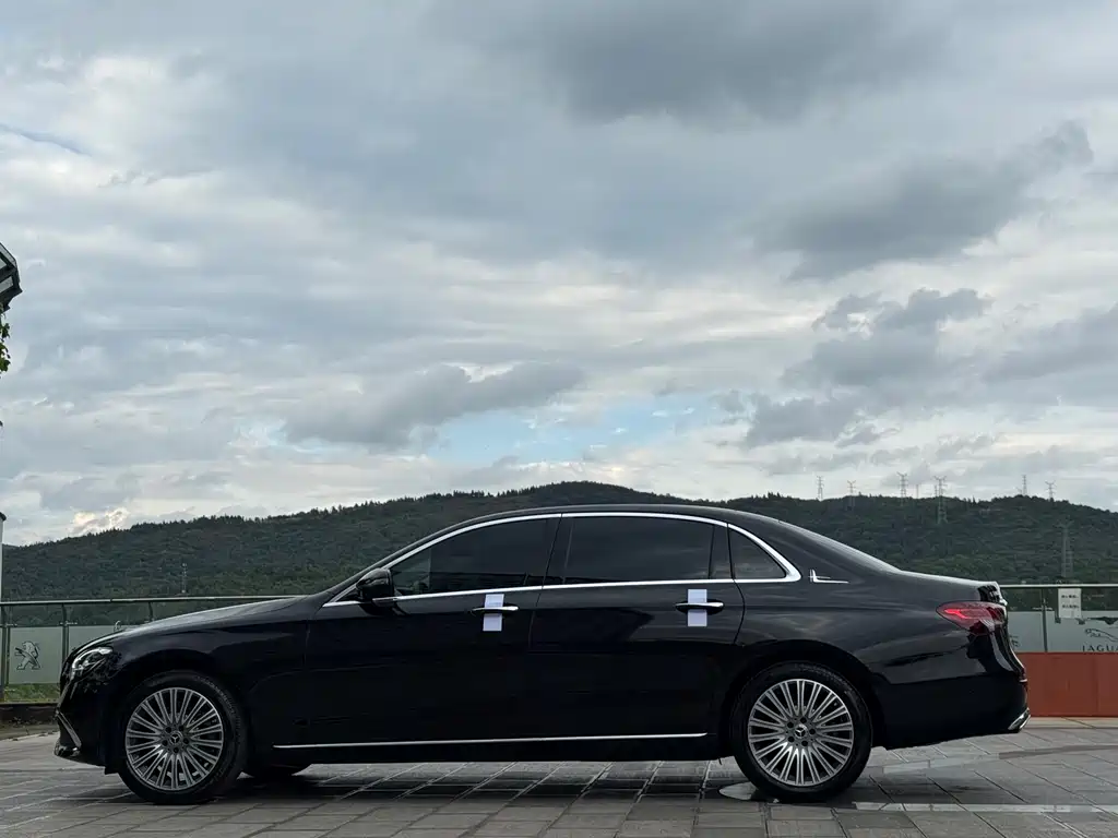 Mercedes-Benz E-Class E 2022 E 300 L Fashion