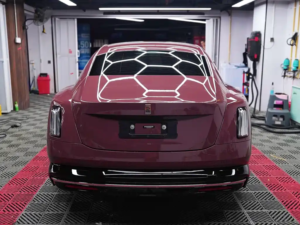 Rolls-Royce Phantom — миниатюра 2