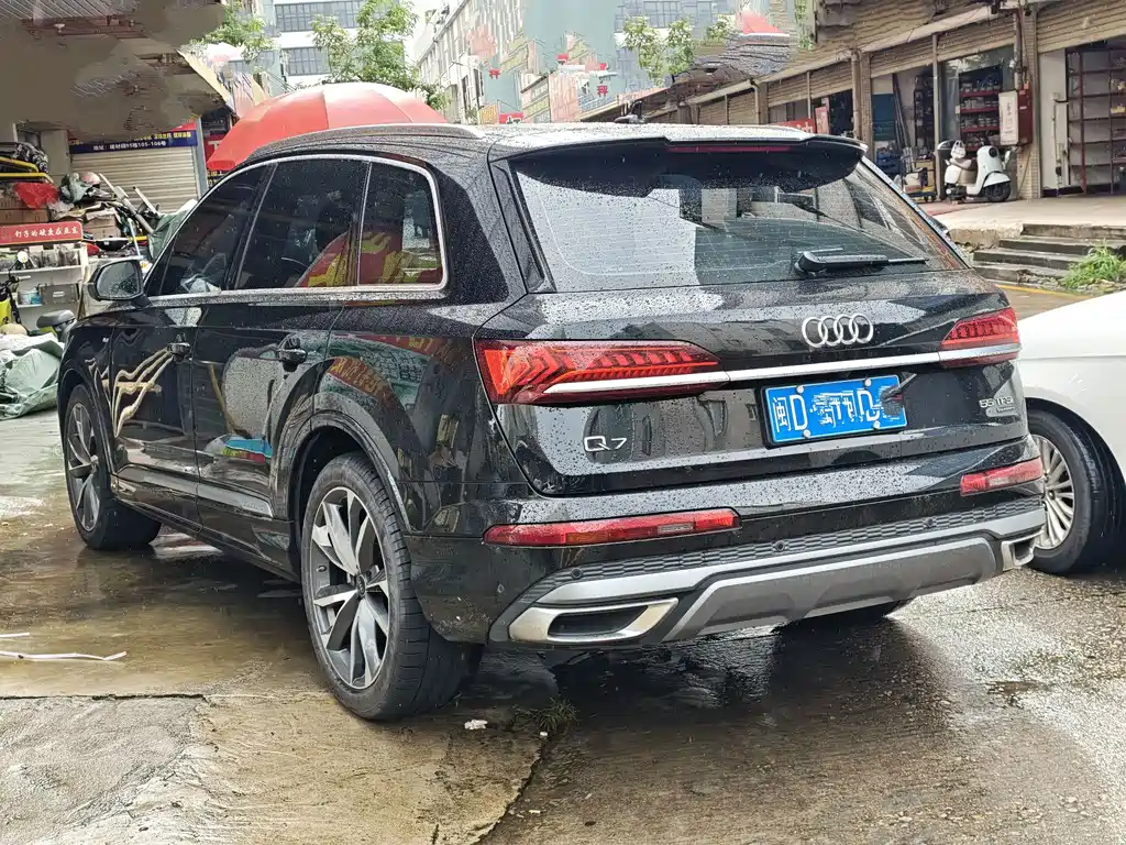 Audi Q7 — миниатюра 4