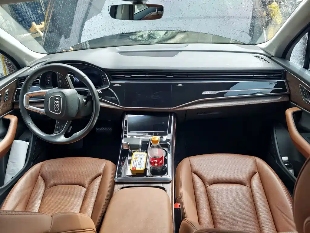 Audi Q7 — миниатюра 8
