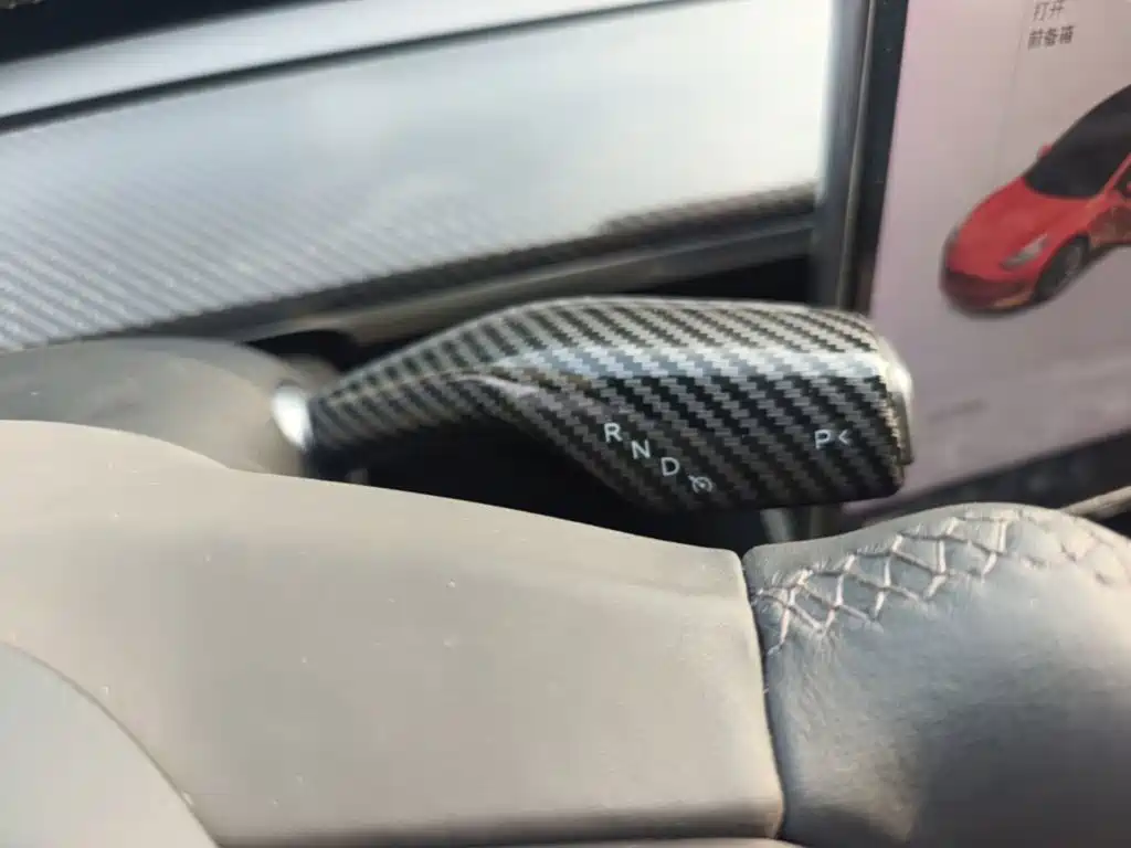 Tesla Model 3 — миниатюра 14