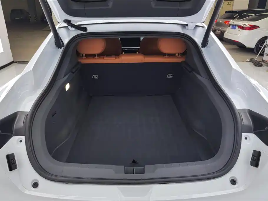 Dongfeng eπ007 2025 650Max