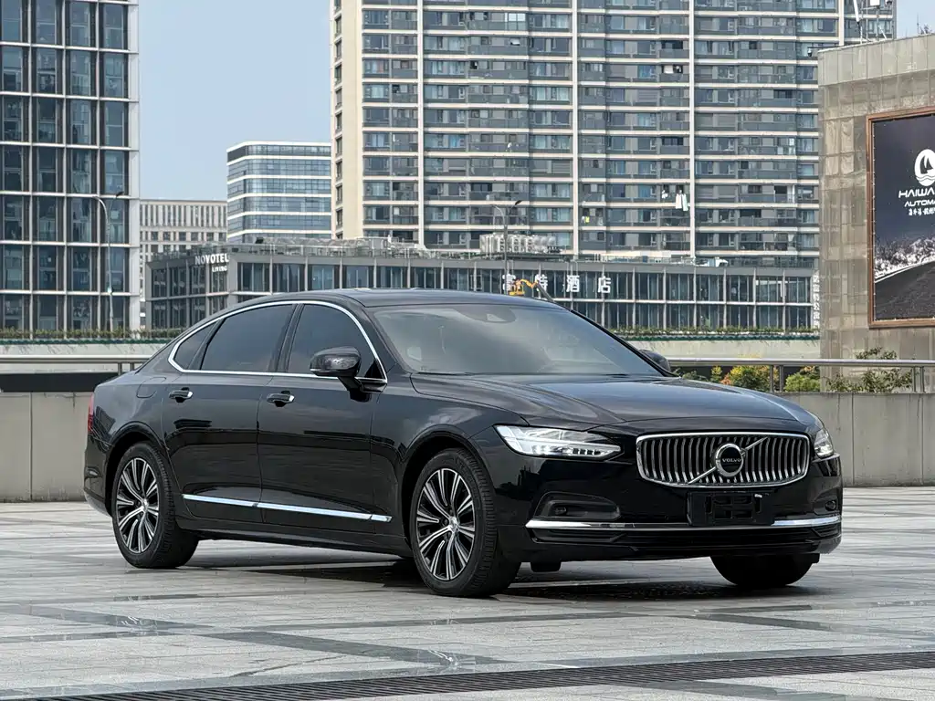 Volvo S90 — миниатюра 13