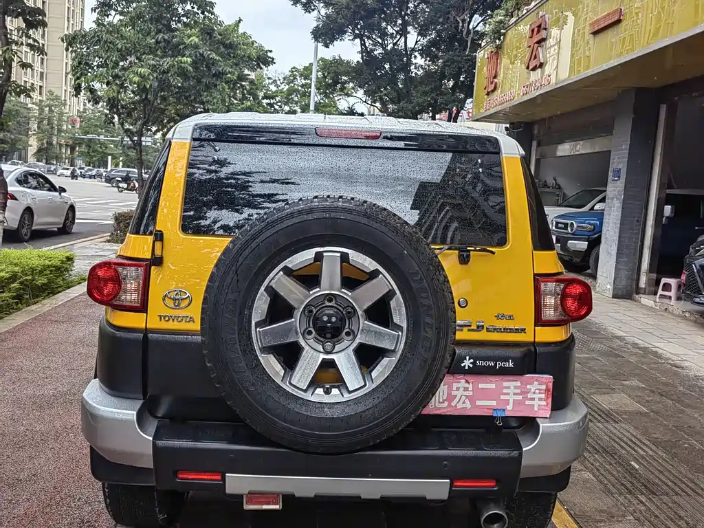 Toyota FJ Cruiser FJ 2018 4.0L AT