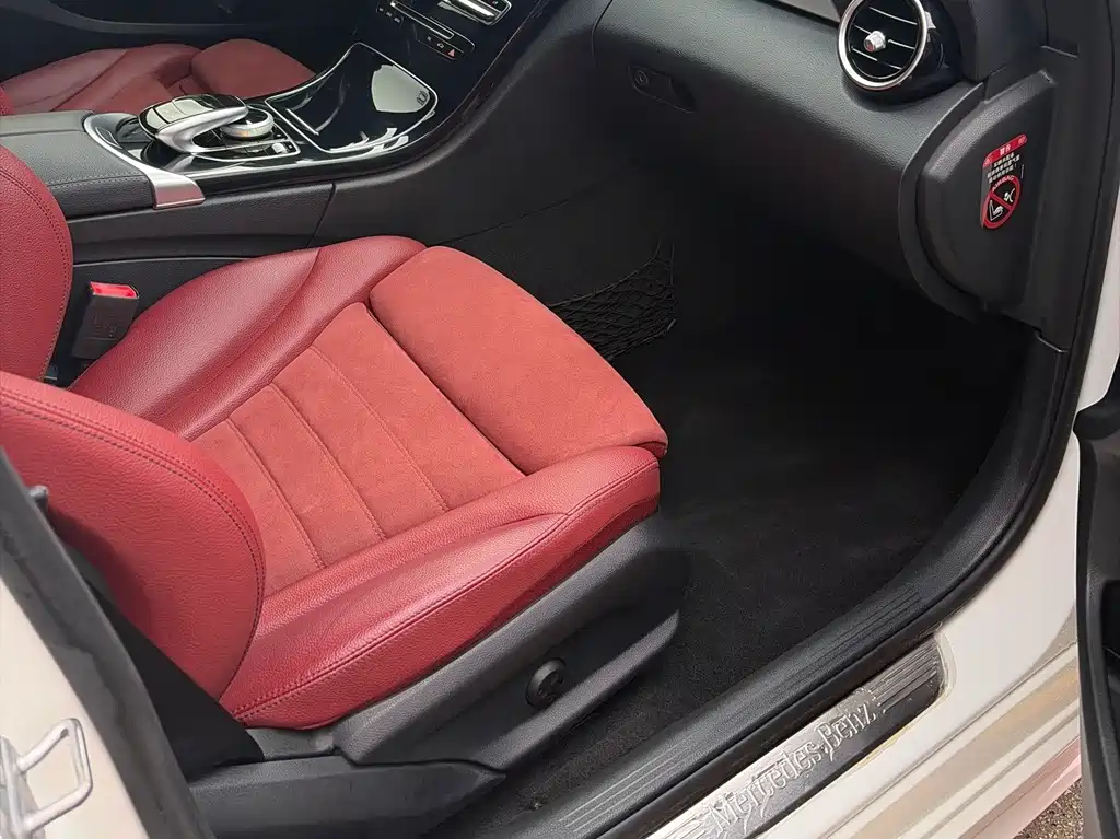 Mercedes-Benz C-Class — миниатюра 8