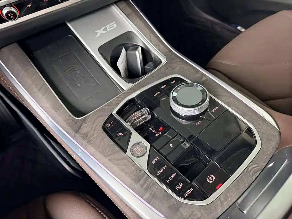BMW X5 — миниатюра 19