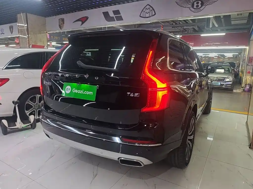 Volvo XC90 2020 T6 Luxury 7 мест