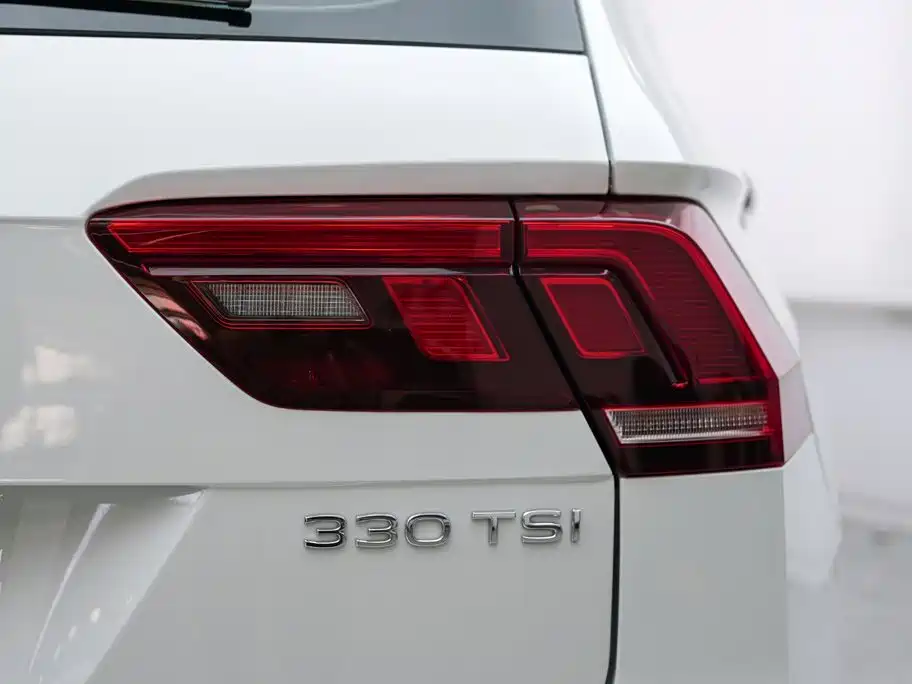 Volkswagen Tiguan L — миниатюра 15