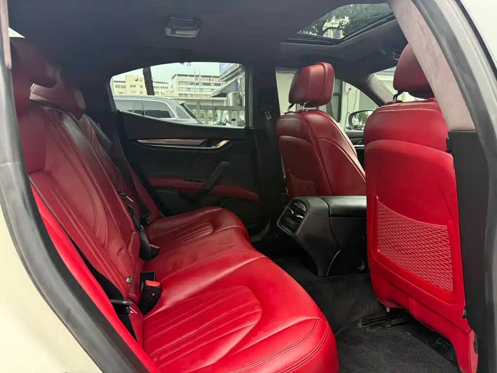 Maserati Ghibli — миниатюра 15