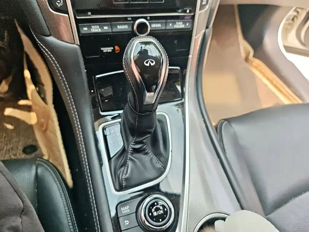 Infiniti Q50L — миниатюра 7