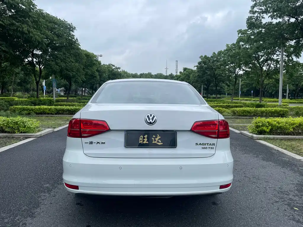 Volkswagen Sagitar 2018 180TSI DSG Premium
