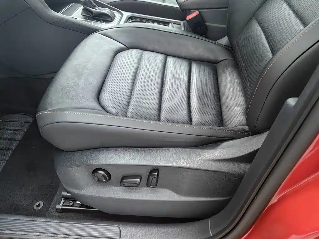 Volkswagen Golf Sportsvan — миниатюра 20