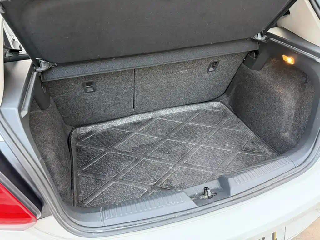 Volkswagen Polo — миниатюра 3