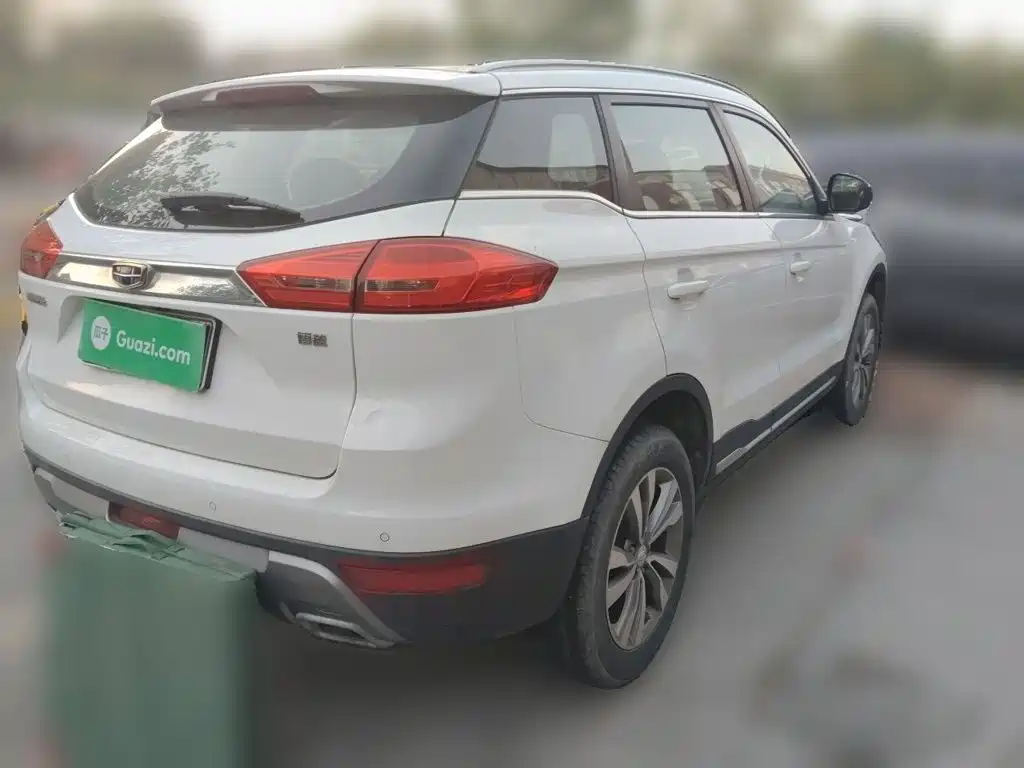 Geely Boyue — миниатюра 4