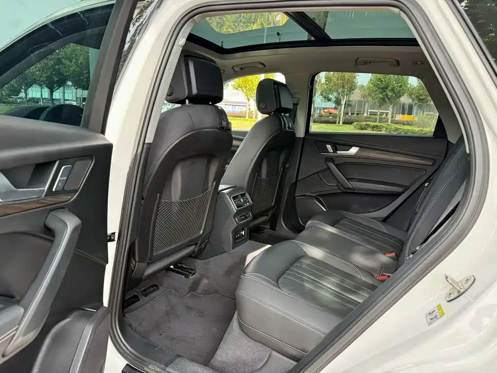 Audi Q5L — миниатюра 8