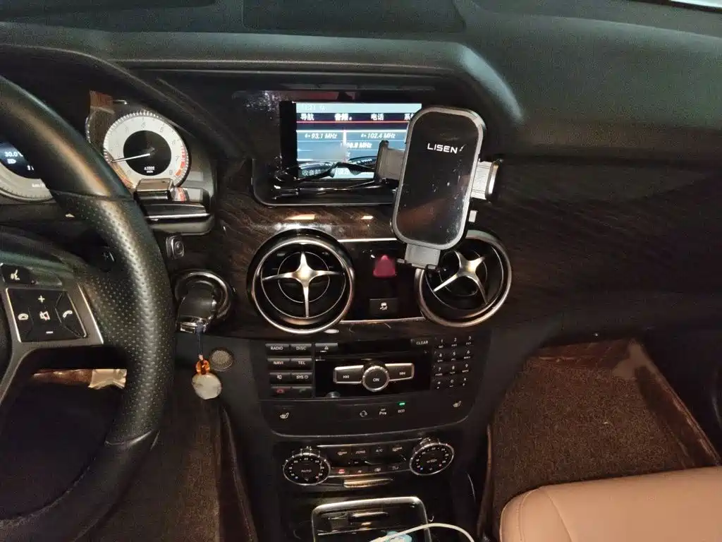Mercedes-Benz GLK-Class — миниатюра 6
