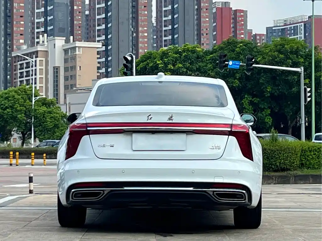 Hongqi Hongqi H5 — миниатюра 8