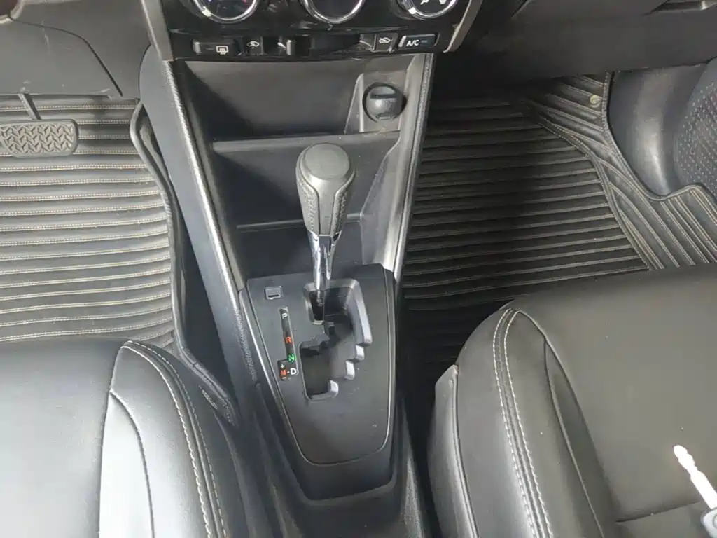 Toyota Vios FS — миниатюра 14