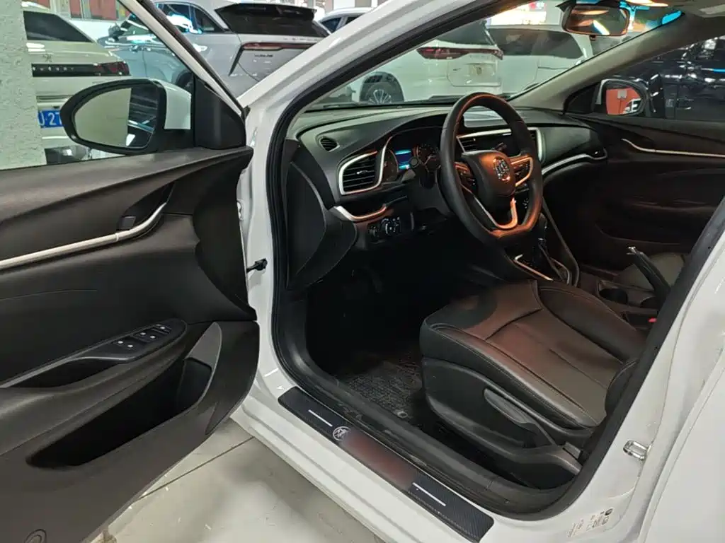 Buick Excelle — миниатюра 16
