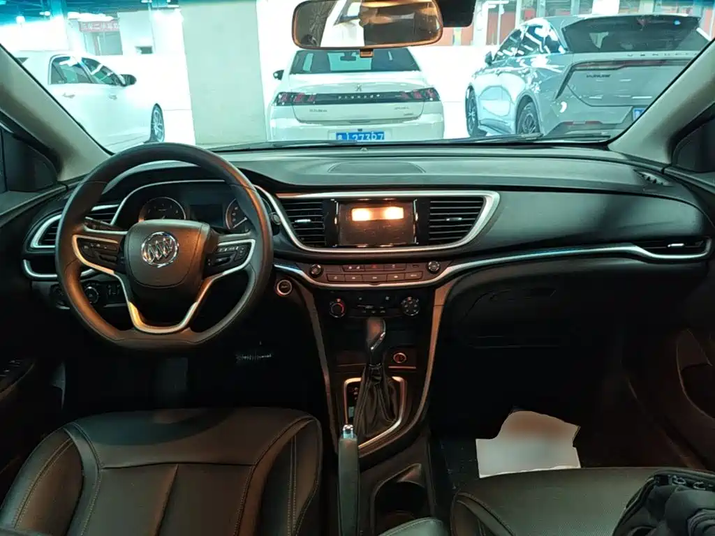 Buick Excelle — миниатюра 10