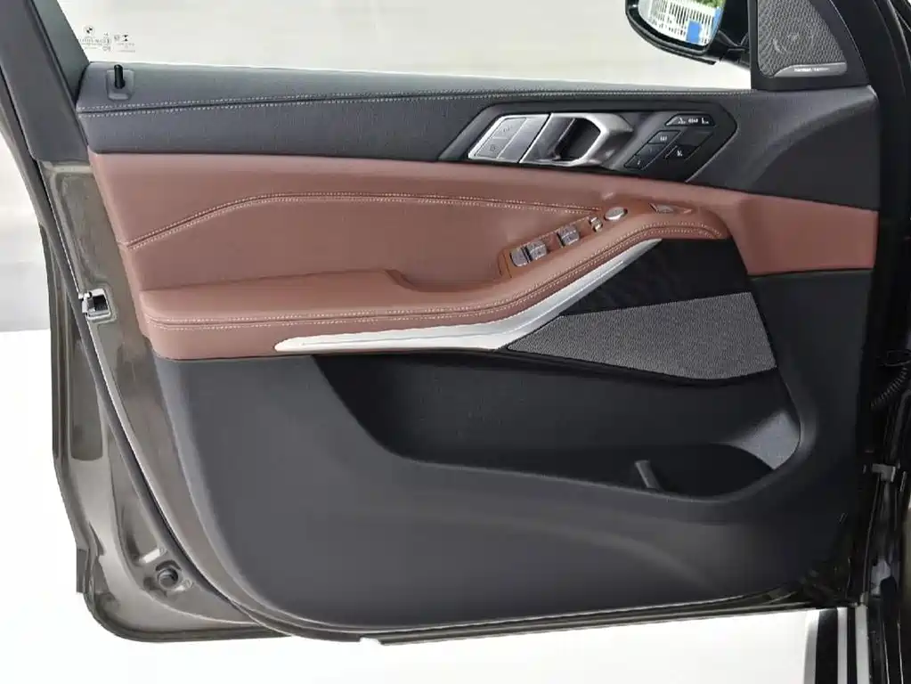 BMW X7 — миниатюра 6