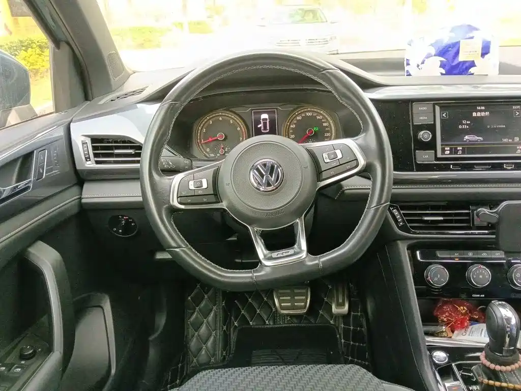 Volkswagen Tharu — миниатюра 7