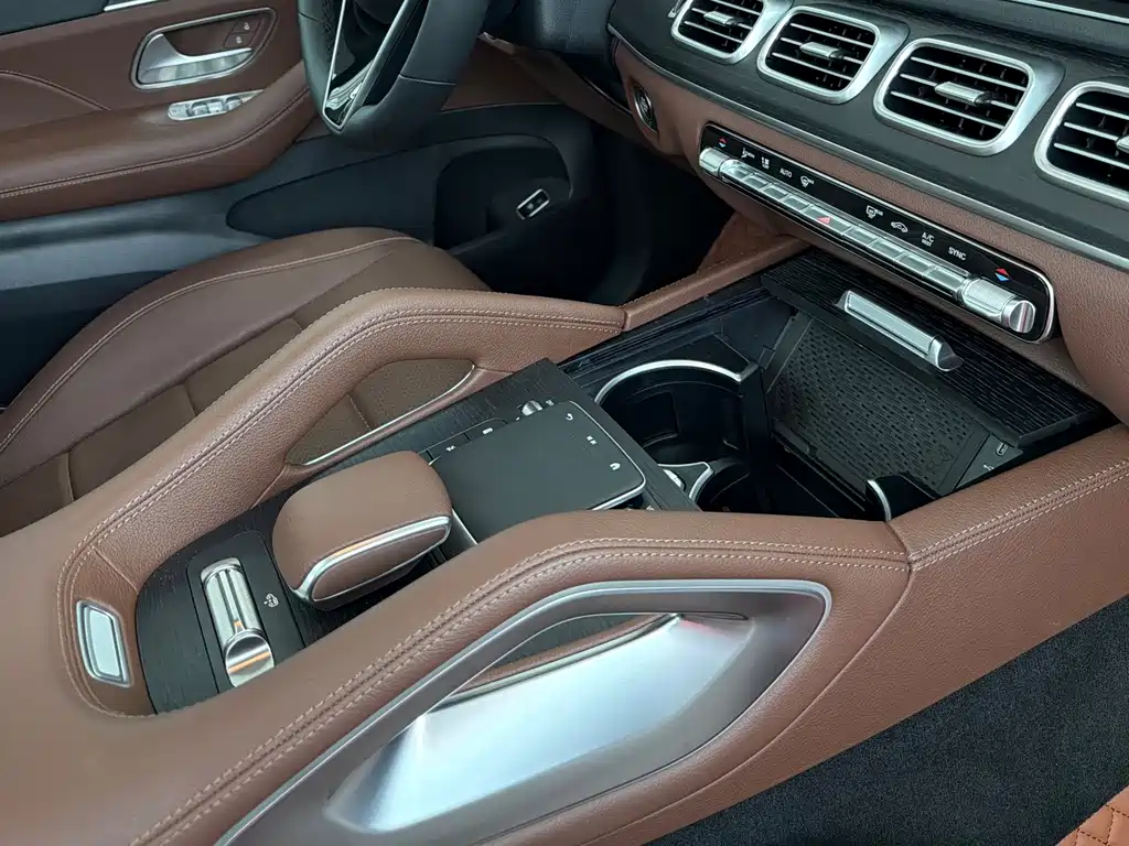 Mercedes-Benz GLE (Import) — миниатюра 12