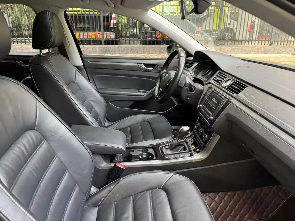 Volkswagen Passat — миниатюра 17