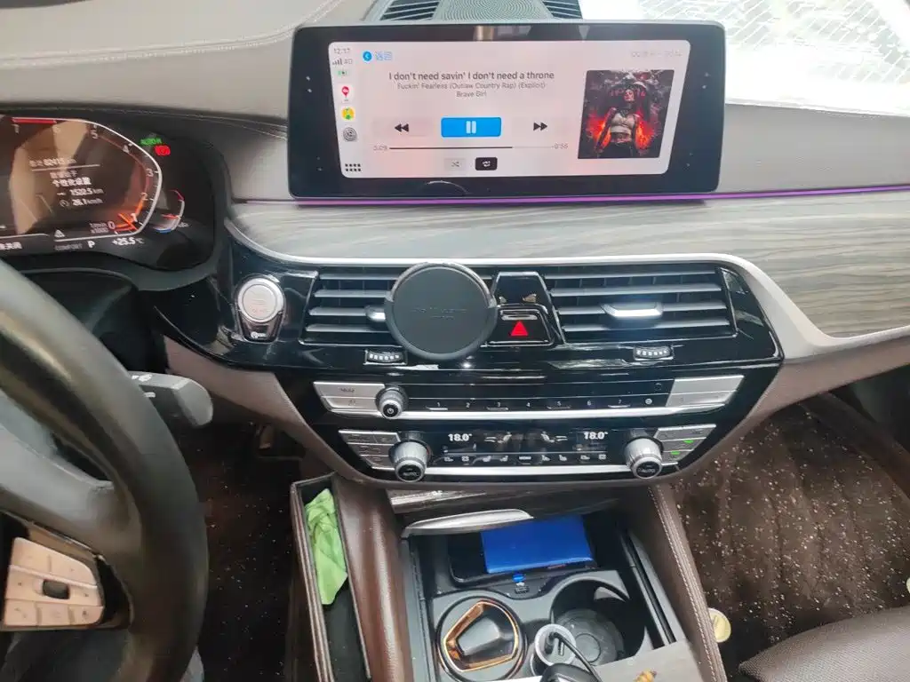 BMW 5 Series — миниатюра 14