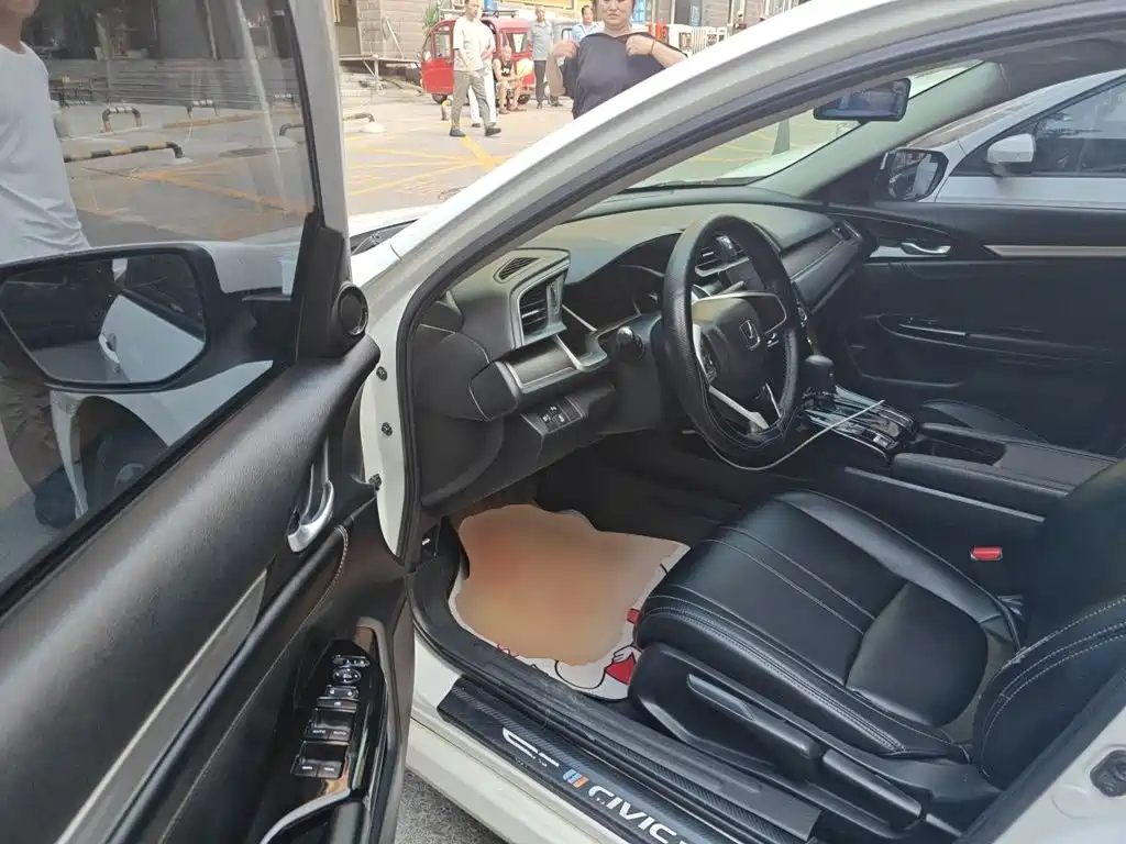 Honda Civic — миниатюра 17