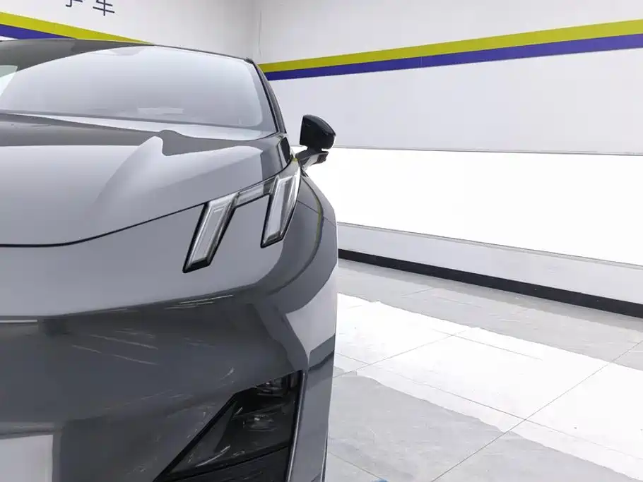 Lynk & Co 20 — миниатюра 5