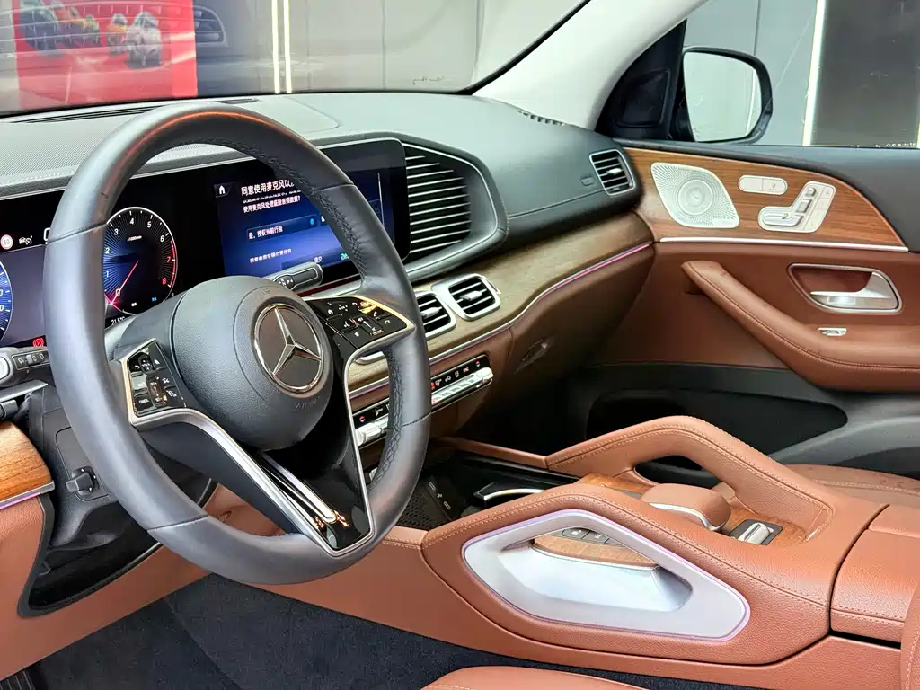 Mercedes-Benz GLE (Import) — миниатюра 5