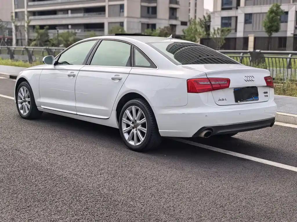 Audi A6L — миниатюра 5