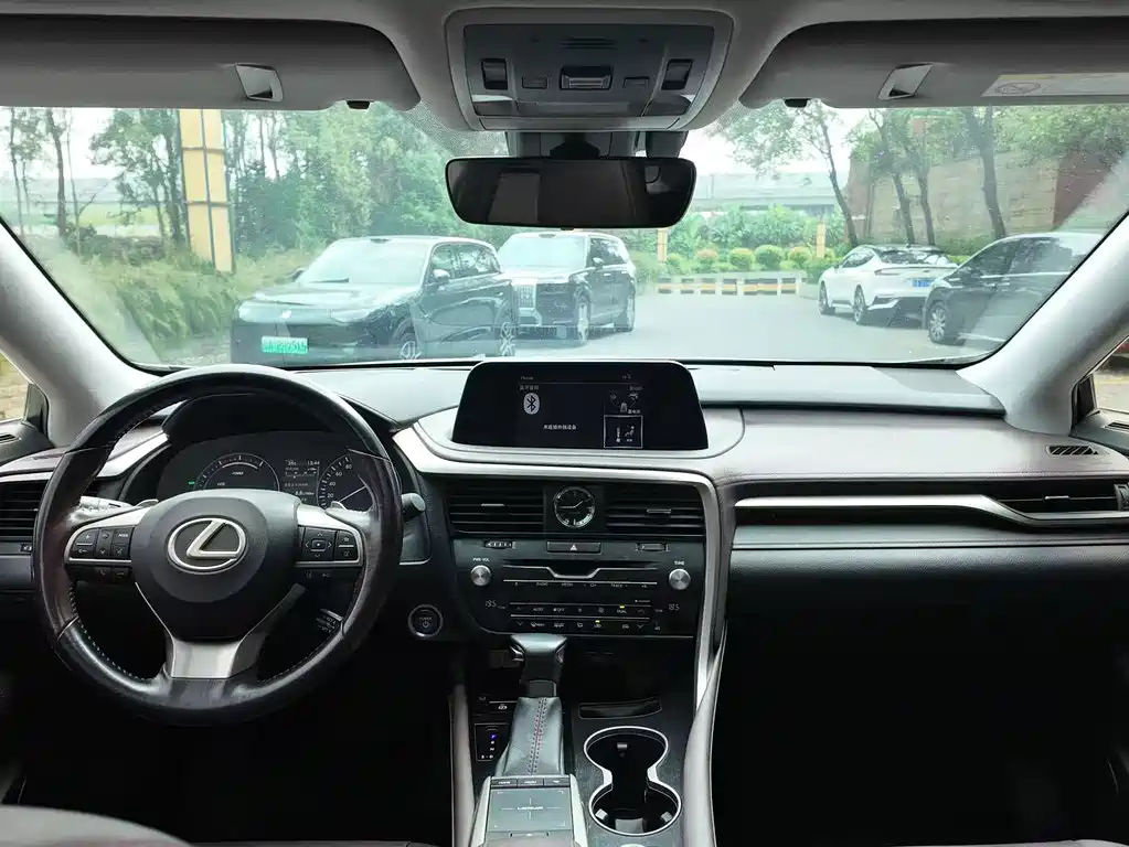 Lexus RX — миниатюра 9