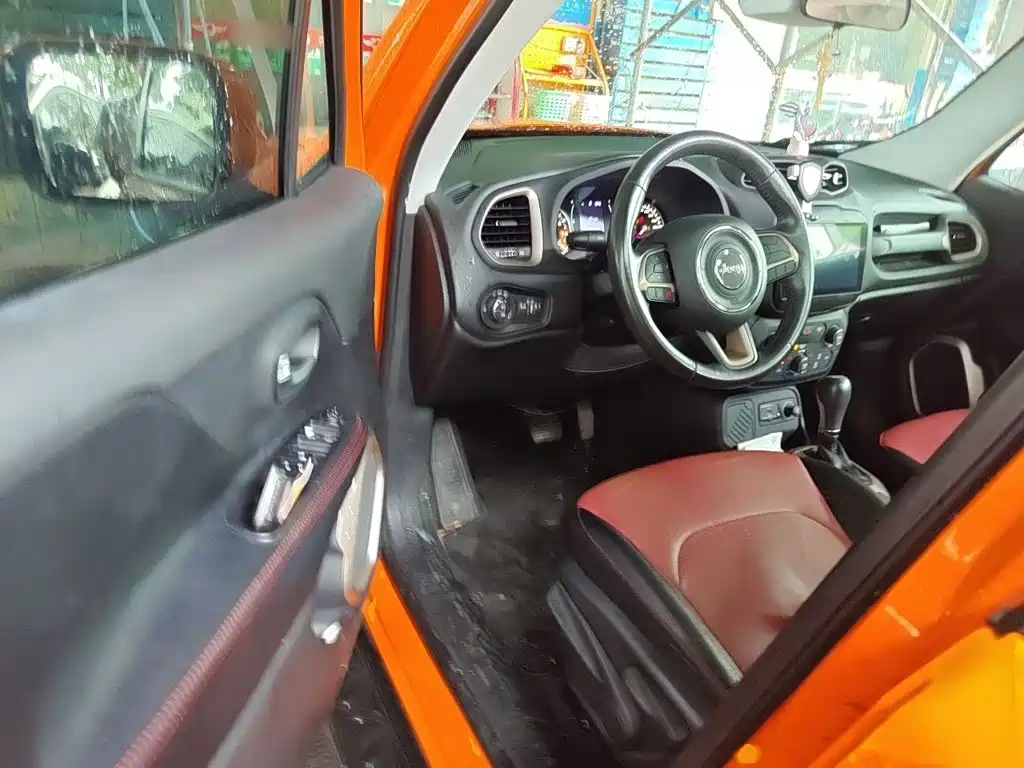 Jeep Renegade — миниатюра 14