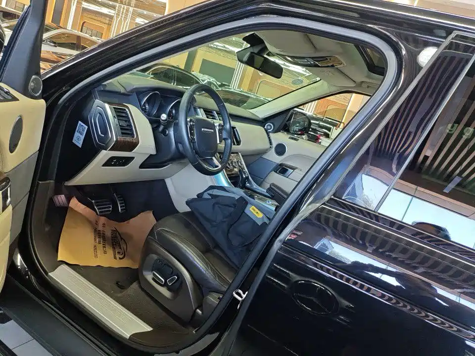 Land Rover Sport — миниатюра 5