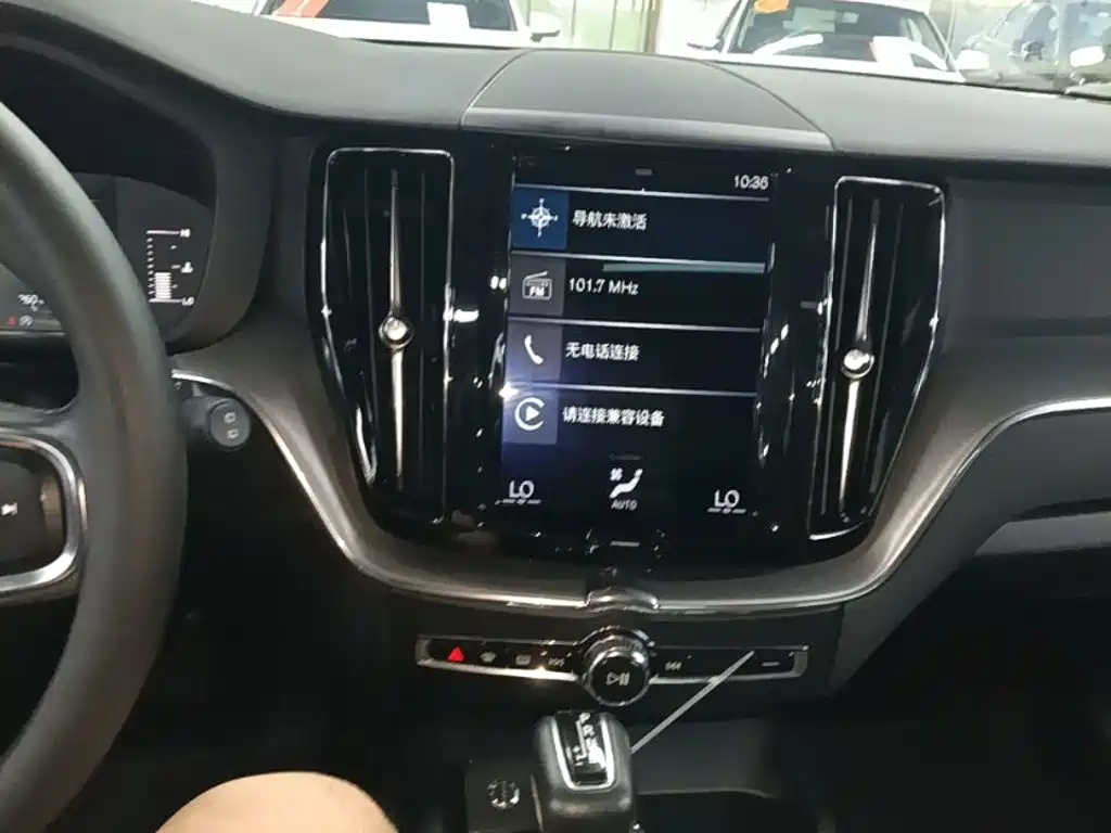 Volvo XC60 — миниатюра 13