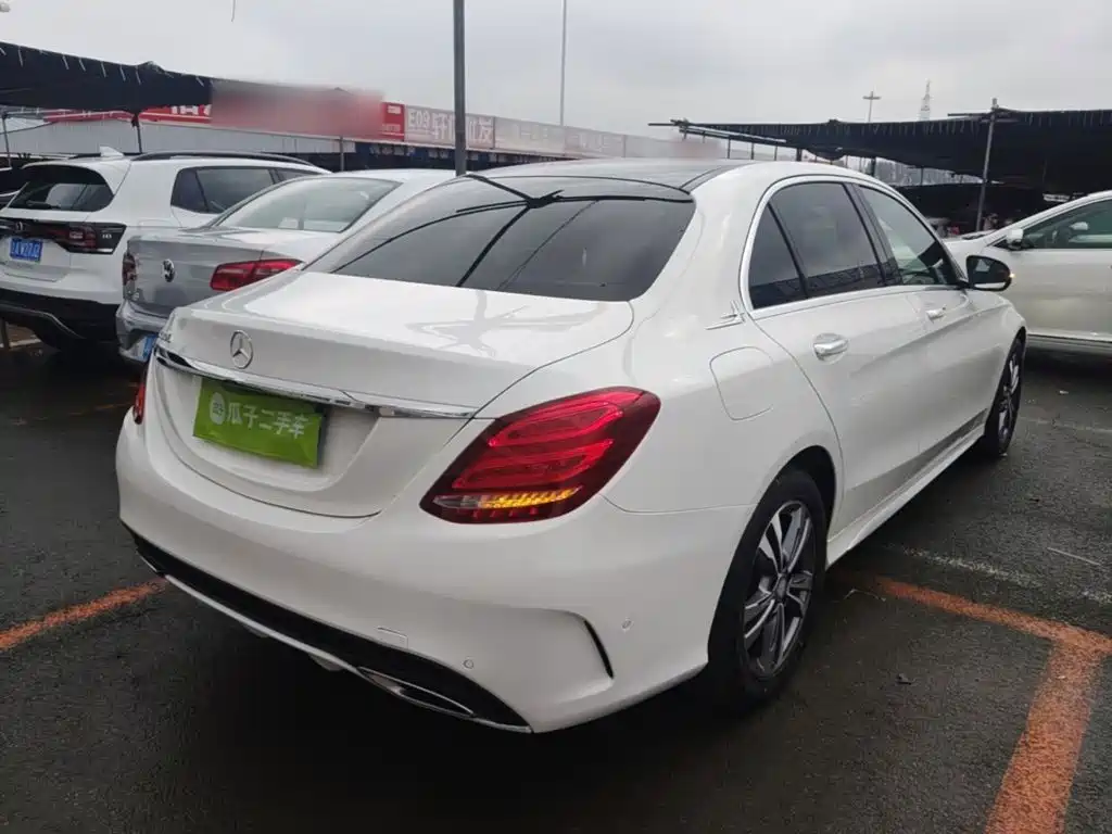 Mercedes-Benz C-Class — миниатюра 7