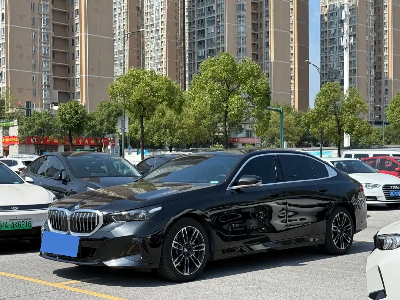 宝马5系 2025款 530Li 尊享型 M运动套装 2025