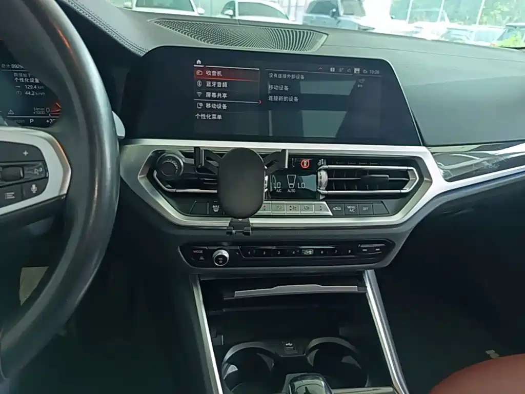 BMW 3 Series — миниатюра 13