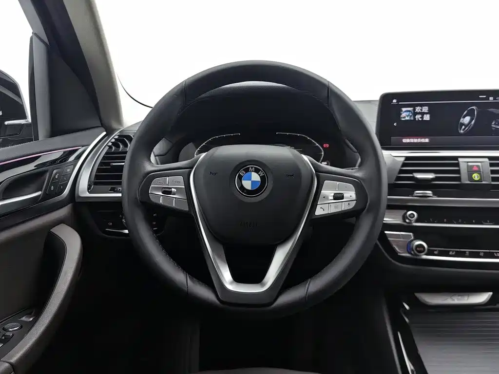BMW X3 — миниатюра 11