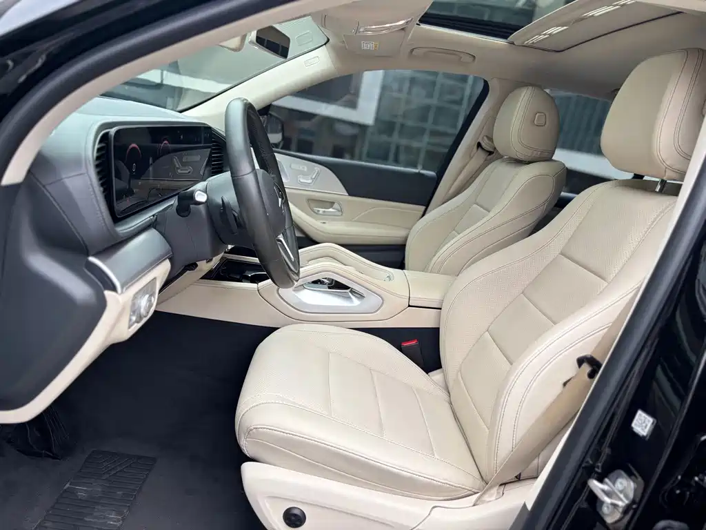 Mercedes-Benz GLE (Import) — миниатюра 4