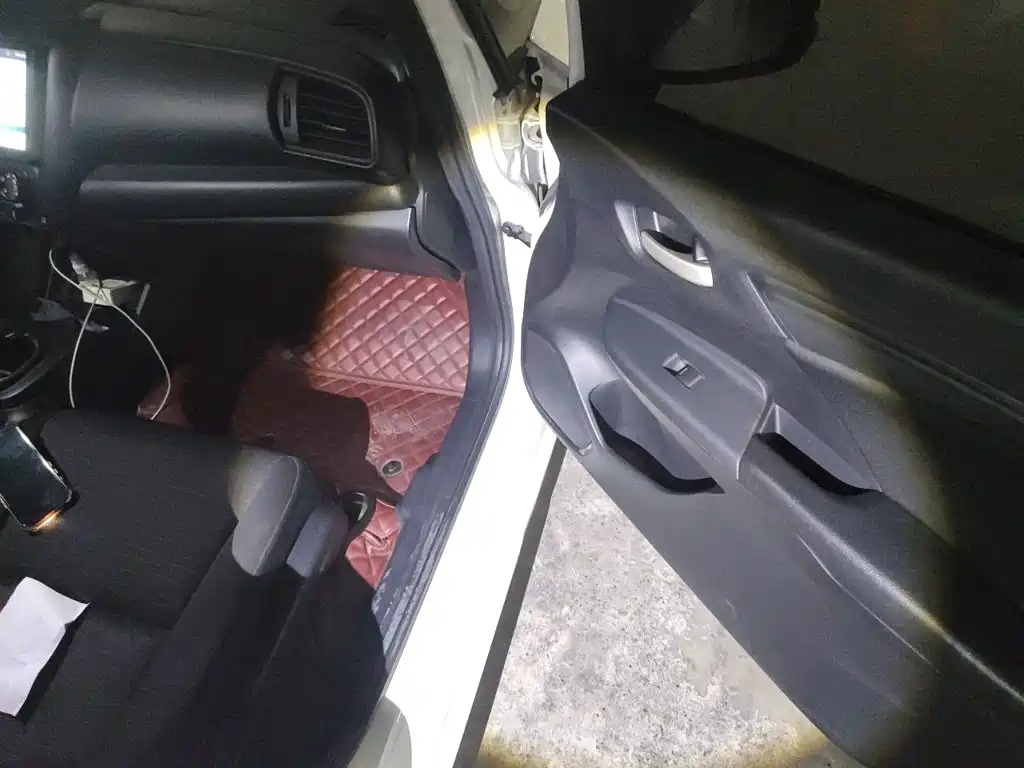 Honda Fit — миниатюра 22