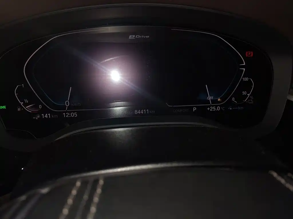 BMW 5 Series New Energy — миниатюра 13