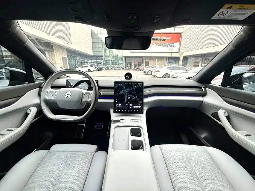 NIO ES8 — миниатюра 5